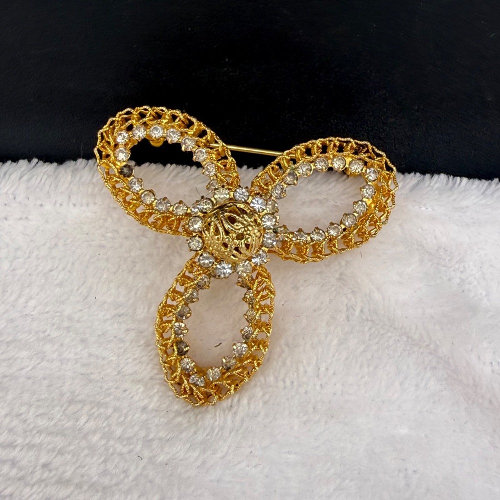 Vintage Kramer Rhinestone Brooch Gold Tone Signed Floral Bow Design